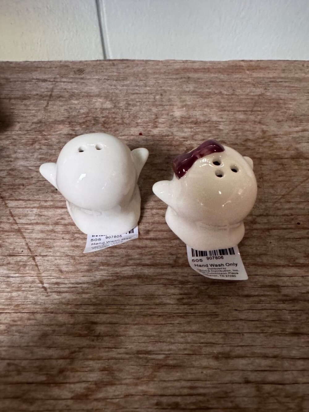 Cracker Barrel Halloween Ghost Salt & Pepper Shakers Ceramic Pair New Tags - Picture 5 of 8